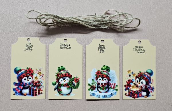 Deko Diamond Painting handmade Geschenk-Anhänger-Set (4 Stück), Motiv Pinguin (fertig)