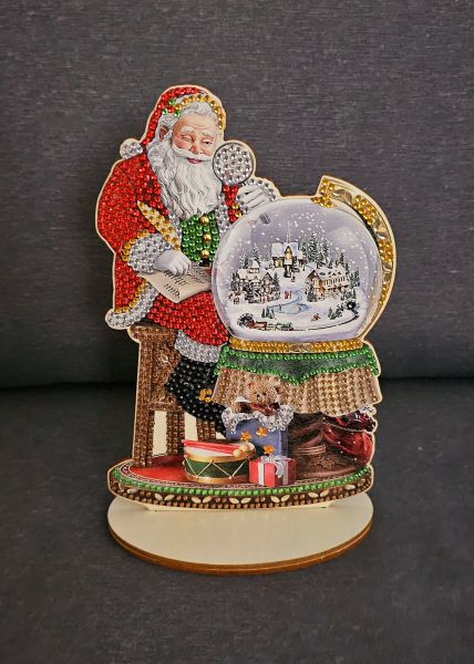 Weihnachtsdeko Diamond Painting handmade Ornament aus Holz, Motiv Weihnachtsmann (fertig)