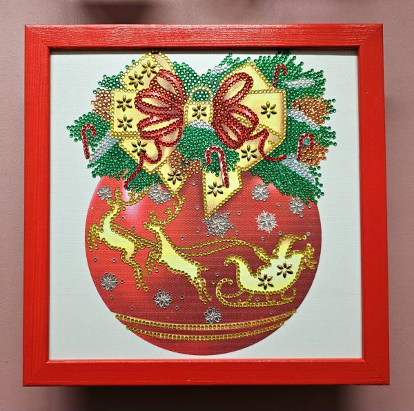 Weihnachtsdeko handmade Diamond Painting Bild mit Weihnachtskugel rot (fertig)
