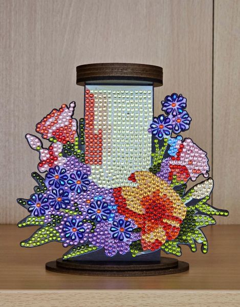 Deko Diamond Painting handmade Kerzenständer aus Holz, Motiv Kerze mit Blumen (fertig)