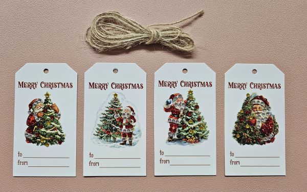 Deko Diamond Painting handmade Geschenk-Anhänger-Set (4 Stück), Motiv Nikolaus mit Baum (fertig)